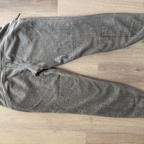 Lululemon Warm Down Jogger *7/8 Length - Picture 5 of 7